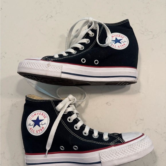 Converse Chuck Taylor All Star Lux Womens 7 Shoes Hidden Wedge Heel Sneakers New - Picture 1 of 8